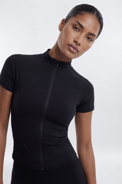 https://cdn.shopify.com/s/files/1/0293/9277/files/01-28-26_S7_PM_60_B12503SP1204_Black_JG_AA_20-22-03_52235-4_ES_ES_PXF.jpg?v=1769984612