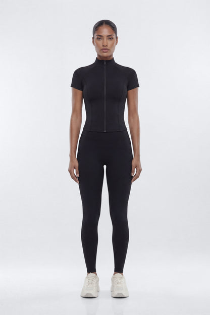 https://cdn.shopify.com/s/files/1/0293/9277/files/01-28-26_S7_PM_61_B12503SB1202_Black_JG_AA_20-24-25_37582-1_ES_ES_PXF.jpg?v=1769984587