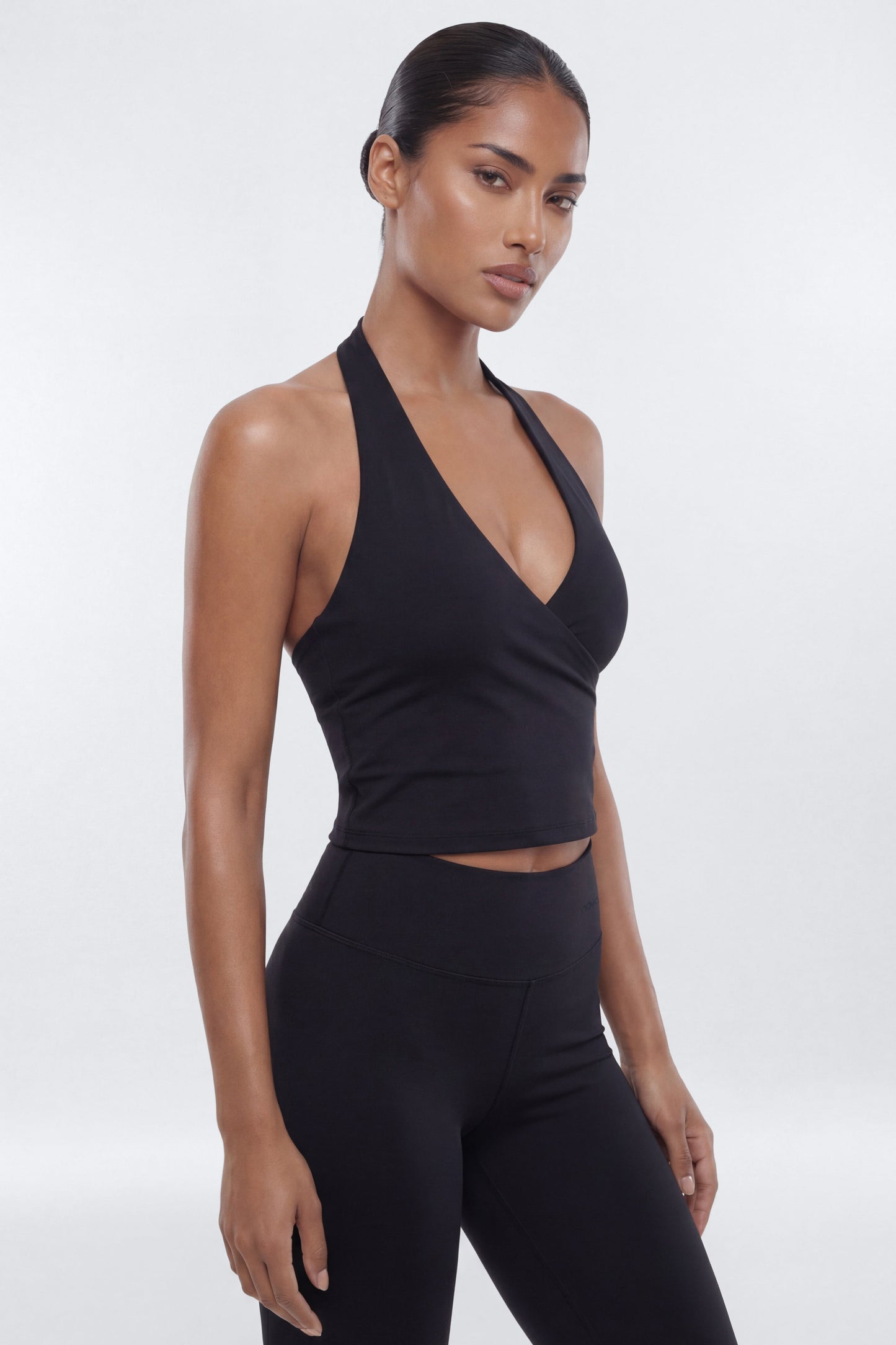 https://cdn.shopify.com/s/files/1/0293/9277/files/01-28-26_S7_PM_65_B12504SP0504_Black_JG_AA_20-33-24_52304-6_ES_ES_PXF.jpg?v=1769984920