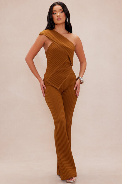 https://cdn.shopify.com/s/files/1/0293/9277/files/01-29-25_S5_57_24GWQ8418B_Cognac_RA_DO_15-15-59_54675_PXF.jpg?v=1738273269