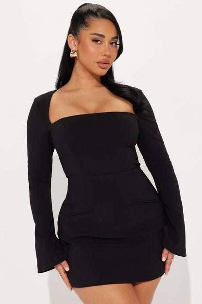 https://cdn.shopify.com/s/files/1/0293/9277/files/01-30-25_S5_13_KSHD410076_Black_KS_PC_11-48-04_4544_PXF.jpg?v=1738366761