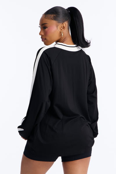https://cdn.shopify.com/s/files/1/0293/9277/files/02-04-26_S4_11_B125KT1316_BlackWhite_LR_NL_11-02-59_11711_PXF.jpg?v=1770682957&with=400&height=600