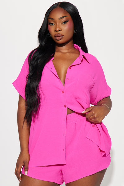 https://cdn.shopify.com/s/files/1/0293/9277/files/02-05-24_S4_2_ST2813_HotPink_TK_IM_10-06-09_PLUS_44221_PXF.jpg?v=1708371675&with=400&height=600