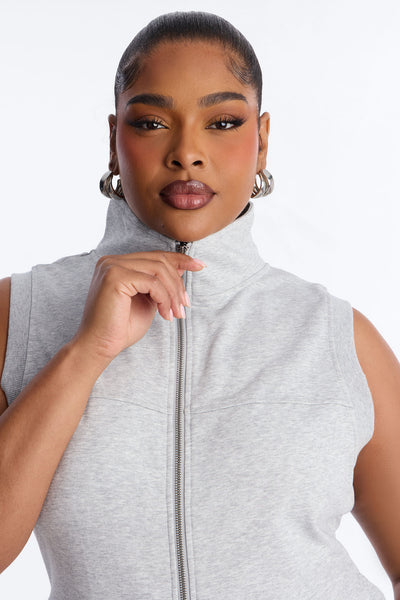 https://cdn.shopify.com/s/files/1/0293/9277/files/02-05-26_S1_25_PDSFNCDLWH18J_Grey_ZSR_JG_AC_13-07-34_PLUS_2015_CM_CM.jpg?v=1770756232&with=400&height=600
