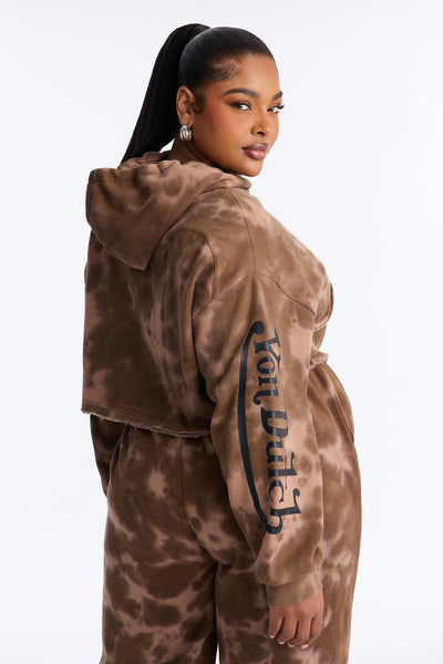 https://cdn.shopify.com/s/files/1/0293/9277/files/02-05-26_S1_41_7VND2A8109_BrownCombo_JG_AC_15-08-26_PLUS_2477_PXF.jpg?v=1770757105&with=400&height=600