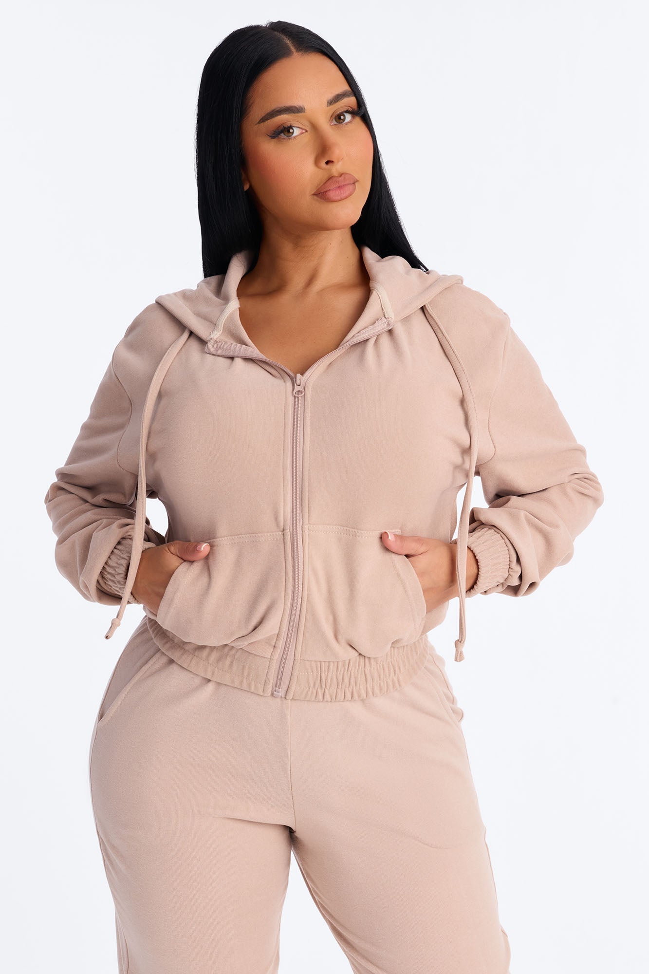 https://cdn.shopify.com/s/files/1/0293/9277/files/02-05-26_S4_26_SW0690_Tan_ZSR_KK_NL_14-17-27_44873_SG.jpg?v=1770675802