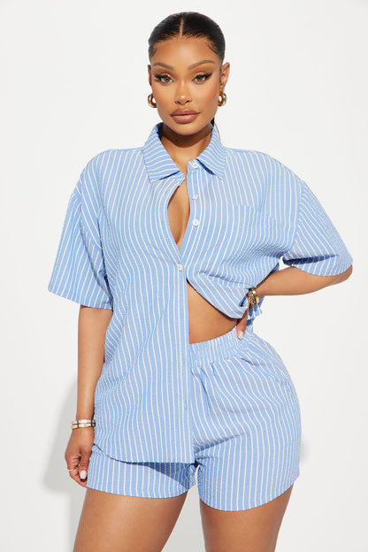 https://cdn.shopify.com/s/files/1/0293/9277/files/02-06-24_S2_3_ST1873_Blue_P_KJ_RL_14-35-58_6791_EH.jpg?v=1709076398