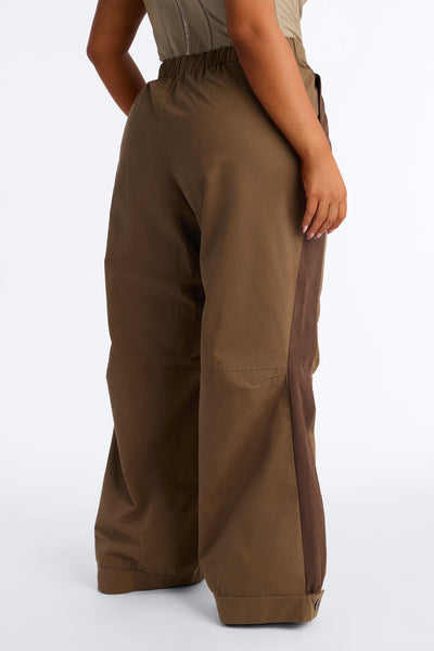 https://cdn.shopify.com/s/files/1/0293/9277/files/02-06-26_S5_5_ZDPDSJZB25126_Olivecombo_ZSR_AF_SS_10-55-21_PLUS_23777_PXF.jpg?v=1771014789&with=400&height=600