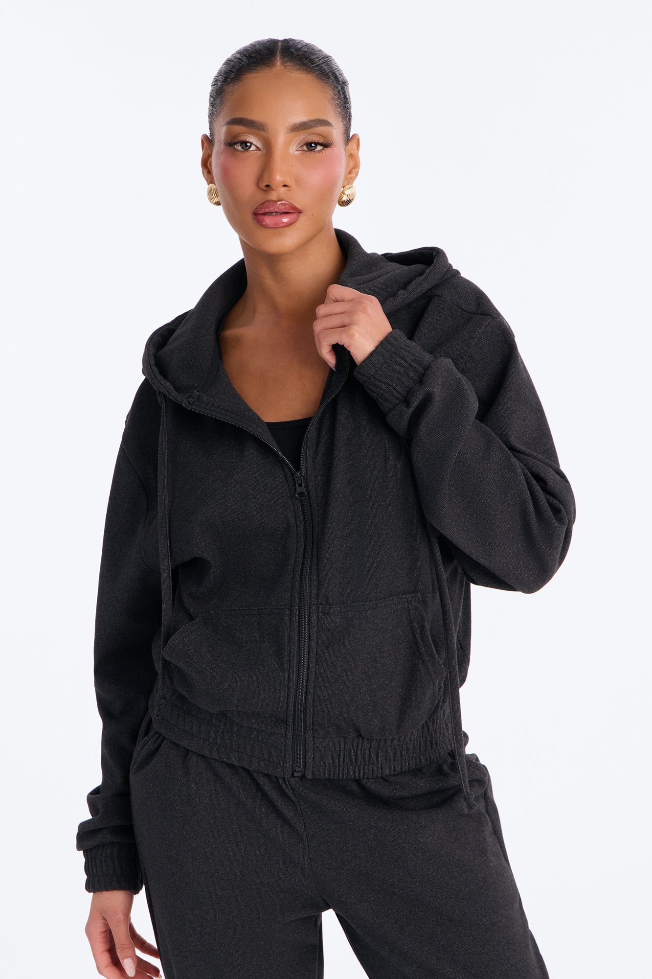 https://cdn.shopify.com/s/files/1/0293/9277/files/02-06-26_S9_30_SW0690_Black_ZSR_LR_IM_11-56-22_15948_PXF.jpg?v=1770766699