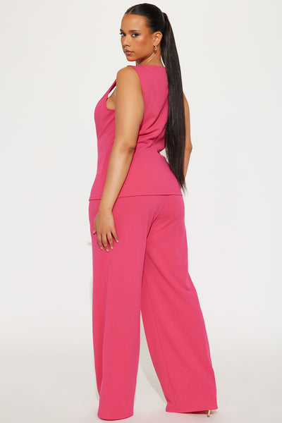 https://cdn.shopify.com/s/files/1/0293/9277/files/02-07-25_S5_14_NAF2006_Fuchsia_ZSR_RA_IM_10-45-36_PLUS_3842_PXF.jpg?v=1739297326&with=400&height=600
