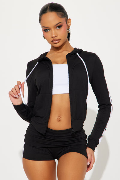 https://cdn.shopify.com/s/files/1/0293/9277/files/02-08-25_S3_14_ST2149FN_Black_KJ_PC_10-14-58_2384_PXF.jpg?v=1739233347&with=400&height=600