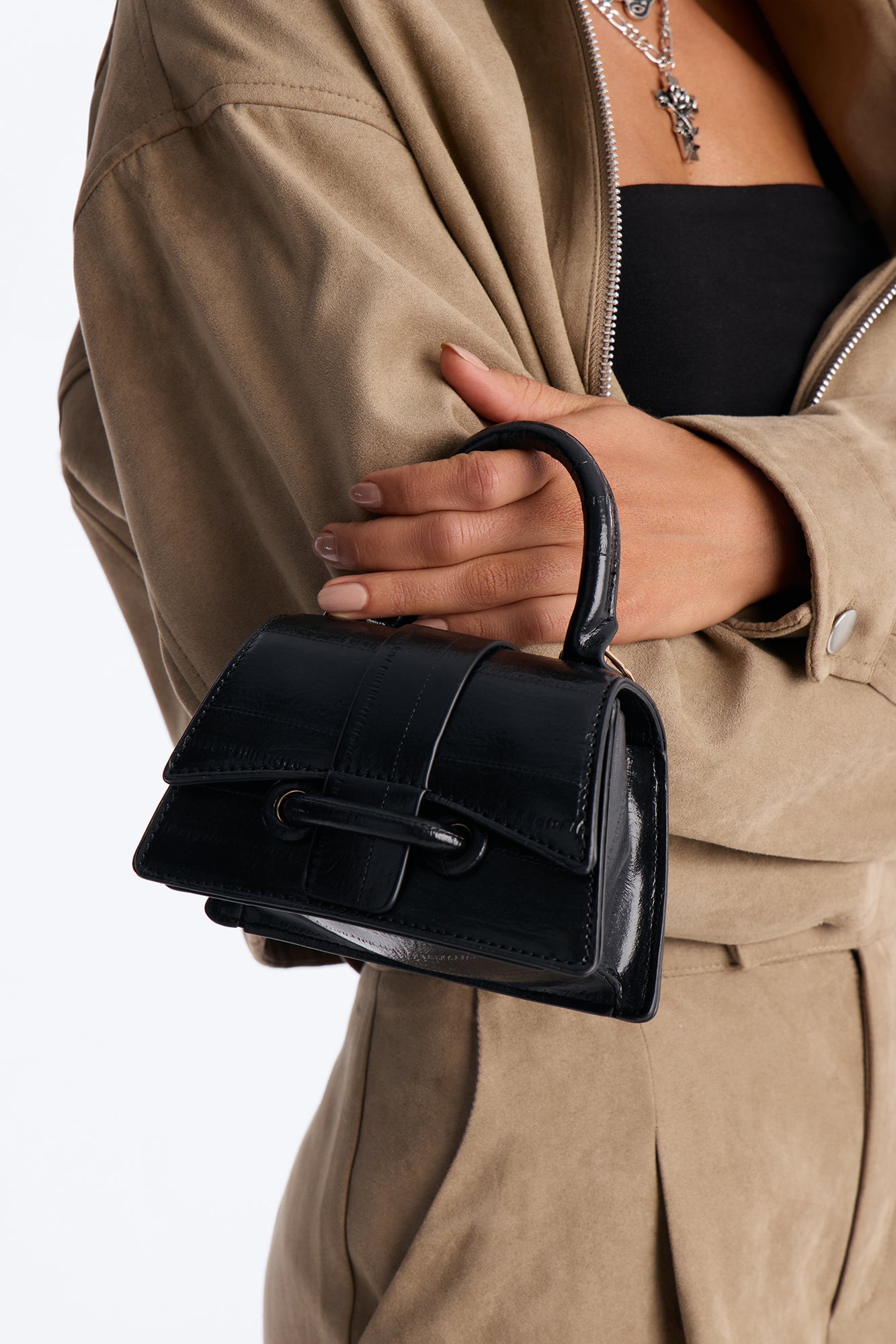 https://cdn.shopify.com/s/files/1/0293/9277/files/02-09-26_S6_65_LM10208_Black_ZSR_KF_IM_14-09-28_6961_SG_SKS.jpg?v=1770834174