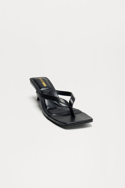 https://cdn.shopify.com/s/files/1/0293/9277/files/02-11-25_S10_2_ABLE06_Black_ZSR_CXB_08-58-49_7006_ES.jpg?v=1740611223&with=400&height=600