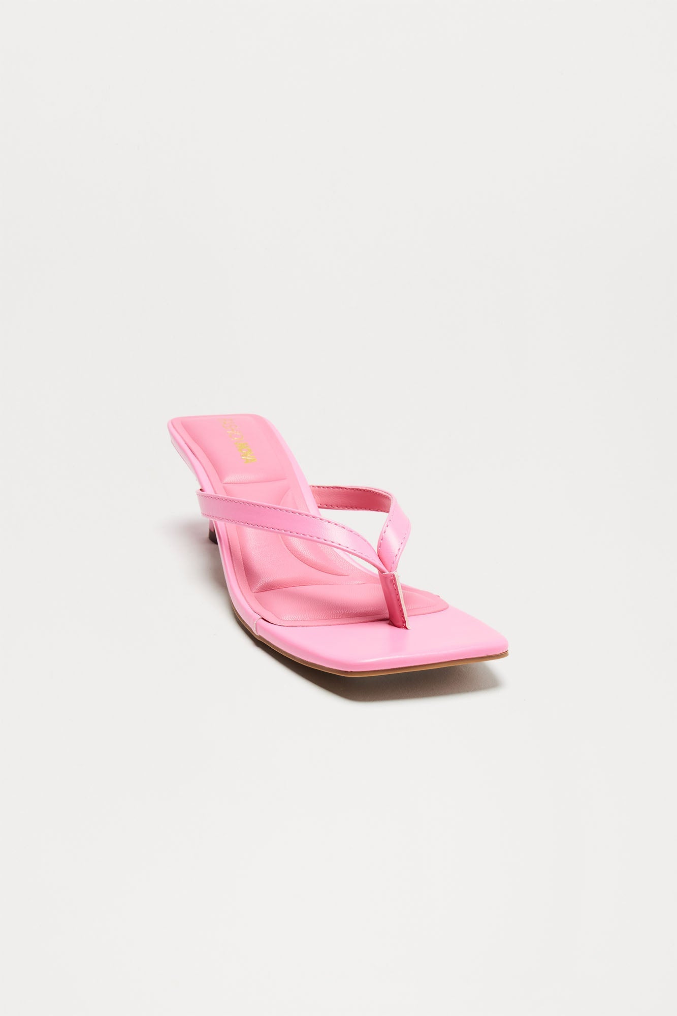 https://cdn.shopify.com/s/files/1/0293/9277/files/02-11-25_S10_3_ABLE06_Pink_ZSR_CXB_09-00-09_7008_ES.jpg?v=1740611209