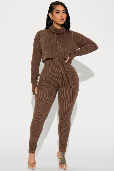 https://cdn.shopify.com/s/files/1/0293/9277/files/02-12-24_S1_58_NMF1057_Charcoal_P_KT_AC_14-51-29_19265_PXF_JA_Chocolate.jpg?v=1789505021&with=400&height=600