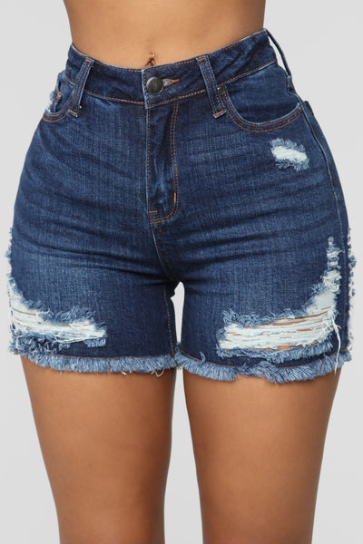 https://cdn.shopify.com/s/files/1/0293/9277/products/02-13-19_Studio_1_DV_11-19-18_RSS8043_DarkDenim_0798_AG.jpg?v=1753117261&with=400&height=600