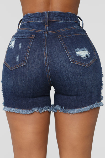 https://cdn.shopify.com/s/files/1/0293/9277/products/02-13-19_Studio_1_DV_11-19-47_RSS8043_DarkDenim_0800_AG.jpg?v=1753117261&with=400&height=600