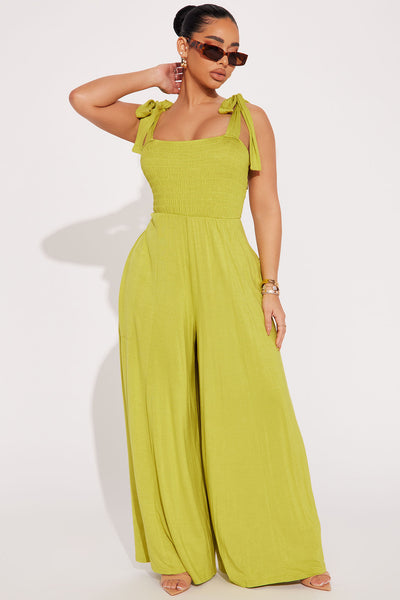 https://cdn.shopify.com/s/files/1/0293/9277/products/02-13-23Studio1_DD_IM_11-02-58_10_HF23A637_Chartreuse_18717_SG.jpg?v=1676668245&with=400&height=600