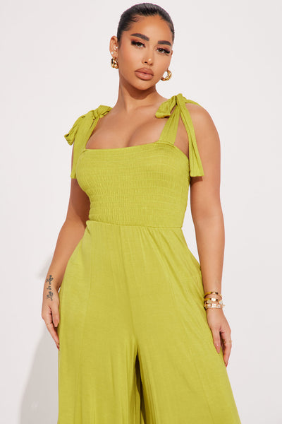 https://cdn.shopify.com/s/files/1/0293/9277/products/02-13-23Studio1_DD_IM_11-03-32_10_HF23A637_Chartreuse_18735_SG.jpg?v=1676668245&with=400&height=600