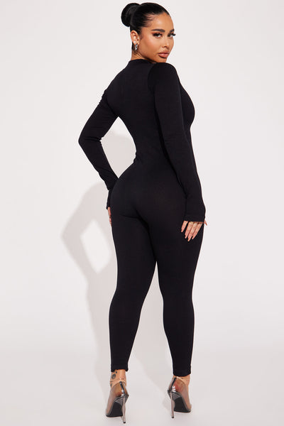 https://cdn.shopify.com/s/files/1/0293/9277/products/02-13-23Studio1_DD_IM_14-07-32_42_JP4549_Black_19211_JB.jpg?v=1677003410&with=400&height=600
