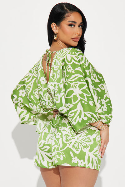 https://cdn.shopify.com/s/files/1/0293/9277/files/02-13-24_S1_10_HF24A659_Green_KT_AP_10-23-57_19613_EH.jpg?v=1708042364&with=400&height=600