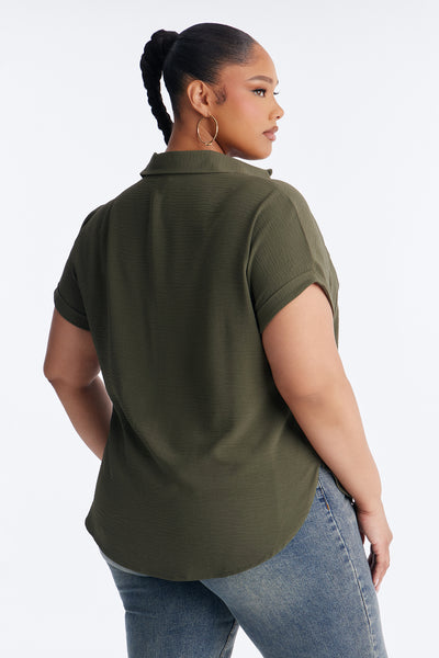 https://cdn.shopify.com/s/files/1/0293/9277/files/02-13-26_S3_12_TT2082_Olive_ZSR_LR_NL_11-20-44_PLUS_41122_PXF.jpg?v=1771280920&with=400&height=600