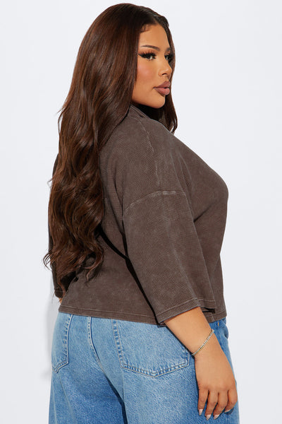 https://cdn.shopify.com/s/files/1/0293/9277/files/02-14-25_S4_15_KDZT4092602_Plum_ZSR_HY_AC_PLUS_12-58-09_64644_PXF_SG_JA_Chocolate.jpg?v=1783611924&with=400&height=600