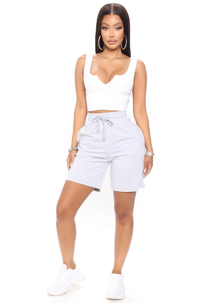 https://cdn.shopify.com/s/files/1/0293/9277/products/02-15-22Studio4_RM_KG_14-07-22_18_73236_HeatherGrey_P_3202_SG.jpg?v=1645044541