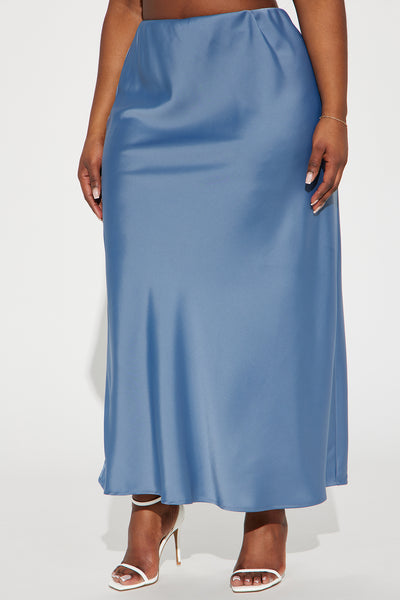 https://cdn.shopify.com/s/files/1/0293/9277/files/02-15-24_S1_23_HF24C602_Blue_P_CB_IM_10-50-07_21797_PXF.jpg?v=1709947001&with=400&height=600