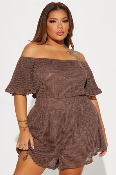 https://cdn.shopify.com/s/files/1/0293/9277/files/02-15-24_S4_57_HF24C335_Brown_TK_SS_15-04-39_PLUS_51678_PXF.jpg?v=1708449709&with=400&height=600