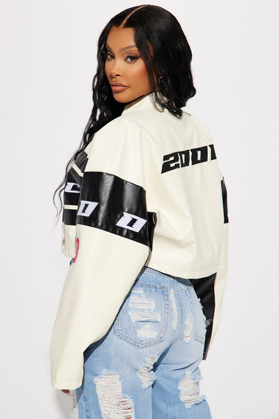 https://cdn.shopify.com/s/files/1/0293/9277/products/02-16-23Studio2_HY_RL_14-32-10_19_ZAPP4694_Ivorycombo_0003_SG.jpg?v=1677094411&with=400&height=600