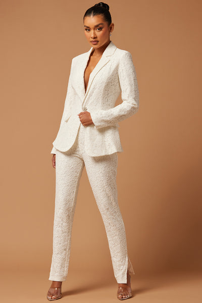 https://cdn.shopify.com/s/files/1/0293/9277/files/02-16-24_S5_24_23GWF10855AB_White_KT_IM_13-29-12_44008_PXF.jpg?v=1708455961&with=400&height=600