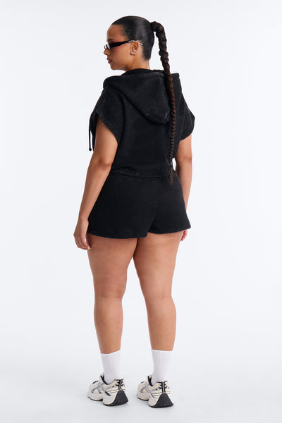 https://cdn.shopify.com/s/files/1/0293/9277/files/02-16-26_S6_4_Y225MS4718_Black_ZSR_JP_MC_11-47-58_PLUS_0850_BH_SKS.jpg?v=1771438309&with=400&height=600