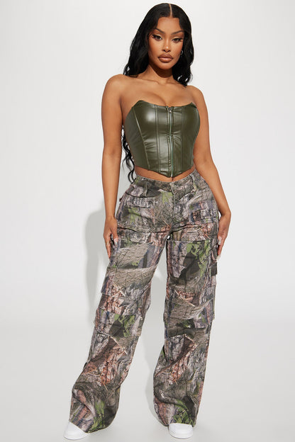 https://cdn.shopify.com/s/files/1/0293/9277/products/02-17-23Studio2_RM_RL_14-59-21_33_TTC118_OliveCombo_P_6822_DG.jpg?v=1677176962