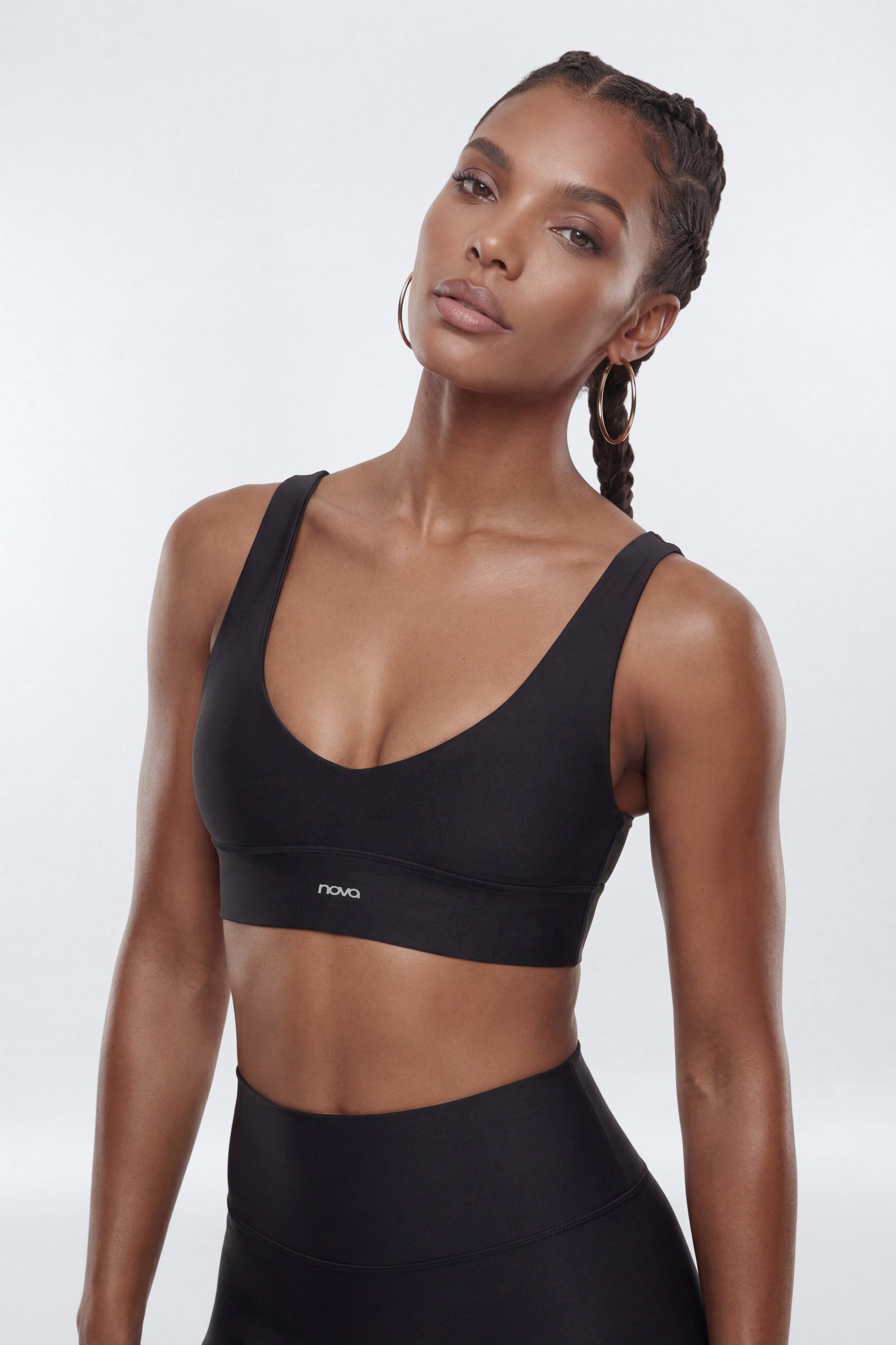 https://cdn.shopify.com/s/files/1/0293/9277/files/02-18-26_S6_PM_14_B12504SP1302_Black_JG_AA_18-20-09_0747-4_EH_ES_JA_CM_5297db1b-37cf-47e7-b8d9-bdd9d2ceb59e.jpg?v=1773353118