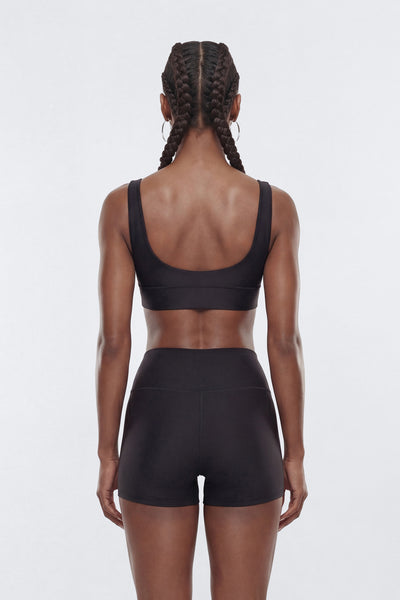 https://cdn.shopify.com/s/files/1/0293/9277/files/02-18-26_S6_PM_15_B12503SB1301_Black_JG_AA_18-23-34_9637-2_EH_ES_JA_CM_828a7fdb-dc23-4796-8011-121f077cfc8d.jpg?v=1773429147&with=400&height=600