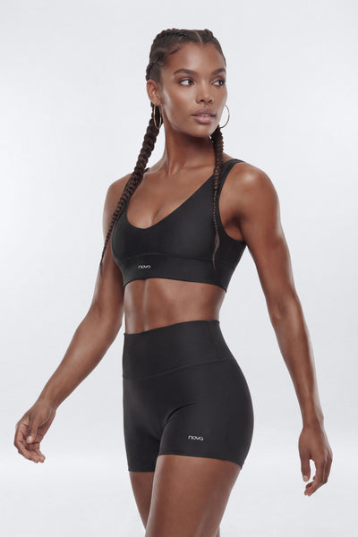 https://cdn.shopify.com/s/files/1/0293/9277/files/02-18-26_S6_PM_15_B12503SB1301_Black_JG_AA_18-23-34_9637-9_EH_ES_JA_CM.jpg?v=1773350782&with=400&height=600