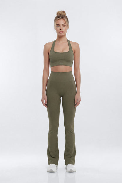 https://cdn.shopify.com/s/files/1/0293/9277/files/02-18-26_S6_PM_29_B12503SP1309_Moss_JG_AA_20-00-11_1153-9_1_copy_ES_ES_ES_JA_CM_7d74ddec-71be-4d1f-8d83-c98371b04dee.jpg?v=1773426926