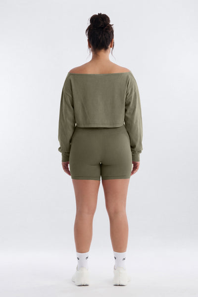https://cdn.shopify.com/s/files/1/0293/9277/files/02-18-26_S6_PM_37_B125SP1309_Moss_JG_AA_20-36-07_1335-8_1__SG_ES_ES_JA_PLUS_4230d4ab-9338-4151-99be-9a0d5e639e3f.jpg?v=1776811650&with=400&height=600