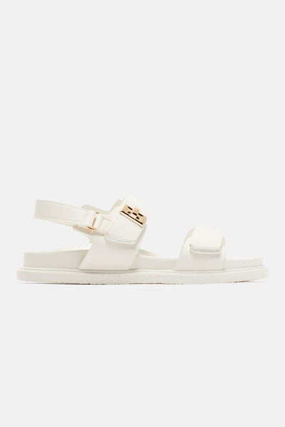 https://cdn.shopify.com/s/files/1/0293/9277/files/02-19-24_S10_35_MAYARA07_White_P_CXB_15-03-40_5182_ES.jpg?v=1720802599&with=400&height=600