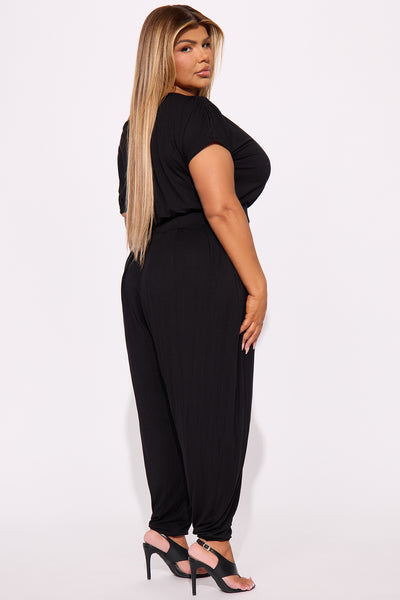 https://cdn.shopify.com/s/files/1/0293/9277/files/02-19-25_S8_47_NAB30859_Black_RM_MC_15-13-54_PLUS_47541_PXF.jpg?v=1740187613&with=400&height=600