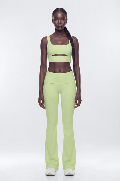 https://cdn.shopify.com/s/files/1/0293/9277/files/02-19-26_S3_PM_28_B125SP0502_Pistachio_JG_AA_19-35-56_42487-1_EH_ES_JA_CM_bfc24dd5-5f42-44d9-8f07-45258c9d2188.jpg?v=1773353064&with=400&height=600