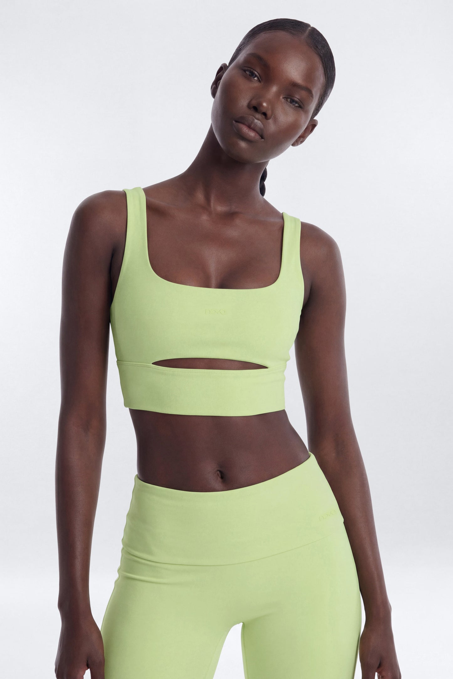 https://cdn.shopify.com/s/files/1/0293/9277/files/02-19-26_S3_PM_28_B125SP0502_Pistachio_JG_AA_19-35-56_42487-5_EH_ES_JA_CM_24313ab6-d0e8-4e72-8508-64e33fff3145.jpg?v=1773353064
