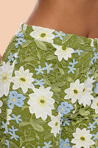 https://cdn.shopify.com/s/files/1/0293/9277/files/02-19-26_S9_25_D87274_Chartreuse_ZSR_KJ_IM_14-52-03_20608_PXF_BG.jpg?v=1784841275&with=400&height=600