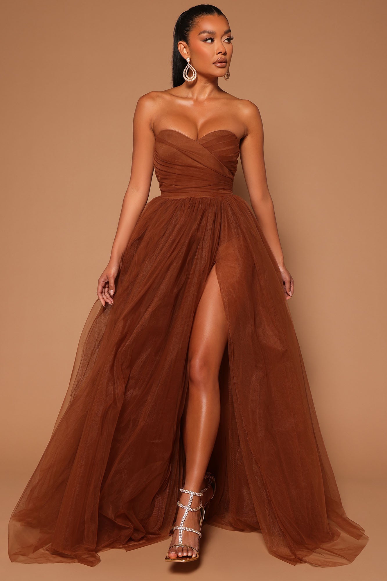 https://cdn.shopify.com/s/files/1/0293/9277/products/02-21-23Studio1_KJ_AS_11-41-09_15_A34938_Coco_P_1556_DG.jpg?v=1677606841