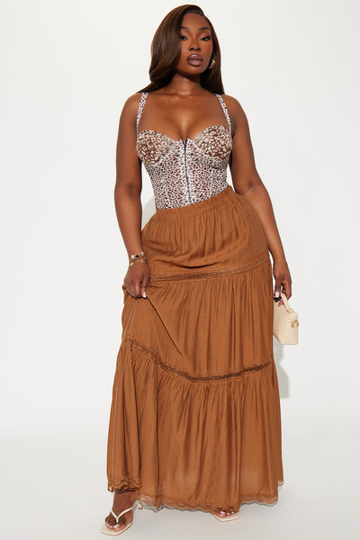 https://cdn.shopify.com/s/files/1/0293/9277/files/02-25-25_S3_44_B22375_Brown_CXB_JS_14-07-16_PLUS_9613_PXF.jpg?v=1741138304&with=400&height=600