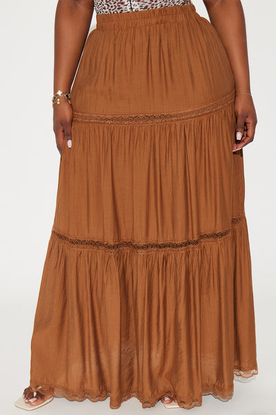 https://cdn.shopify.com/s/files/1/0293/9277/files/02-25-25_S3_44_B22375_Brown_CXB_JS_14-07-34_PLUS_9621_PXF.jpg?v=1741138304&with=400&height=600
