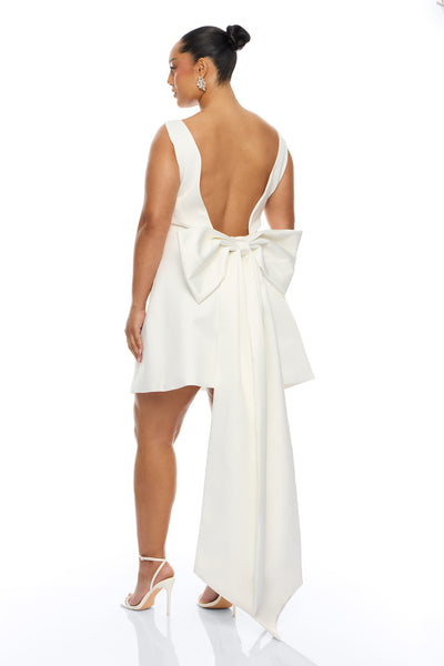 https://cdn.shopify.com/s/files/1/0293/9277/files/02-25-26_S9_3_24GWQ8328_White_ZSR_KJ_IM_10-30-24_PLUS_0095_BH_SKS.jpg?v=1772466978&with=400&height=600