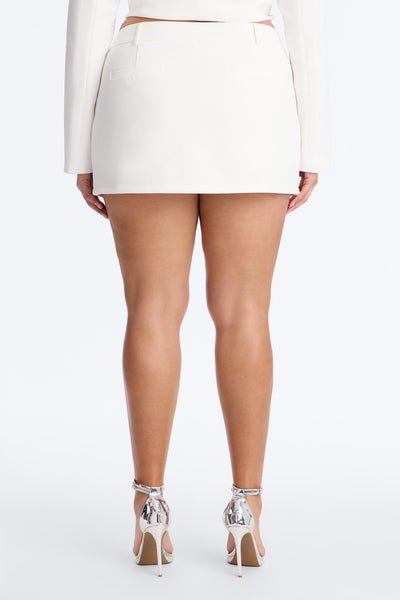 https://cdn.shopify.com/s/files/1/0293/9277/files/02-26-26_S7_26_B22506SK1101_White_ZSR_JZ_NL_15-31-59_PLUS_51152_BH_SKS.jpg?v=1773265095&with=400&height=600
