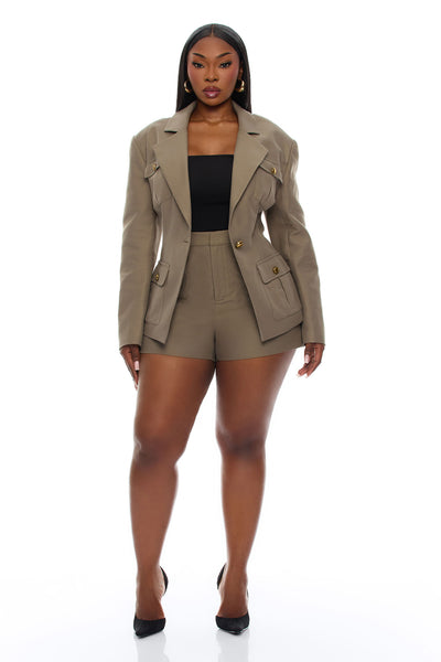 https://cdn.shopify.com/s/files/1/0293/9277/files/02-26-26_S9_20_25GWYD88289_Olive_ZSR_KJ_IM_14-27-53_PLUS_21057_PXF_SG.jpg?v=1772482260&with=400&height=600